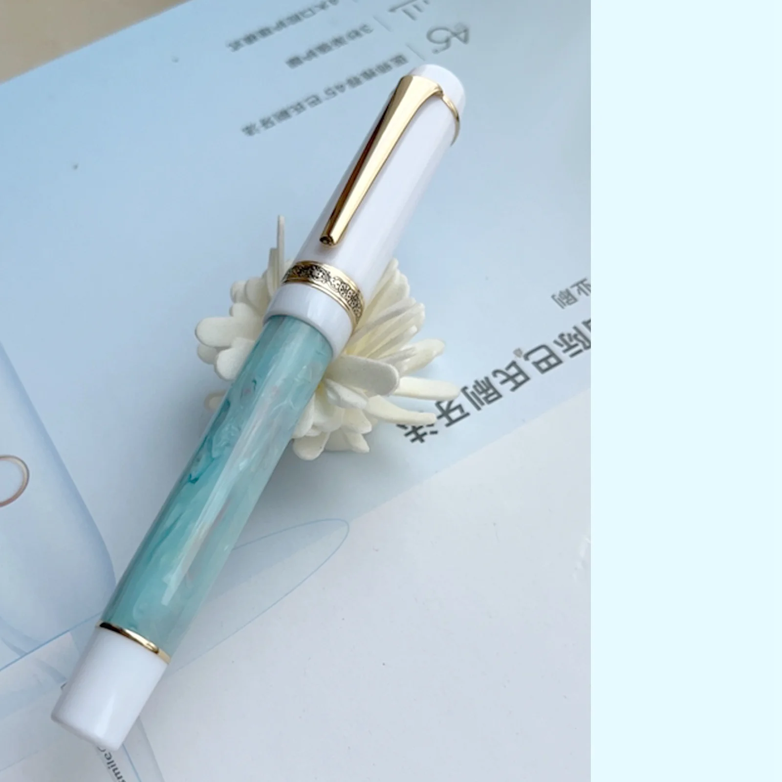 

Перьевая ручка Kaigelu 316A, акриловый целлулоидный иридий, зеленый и белый мрамор, наконечник EF, F, M, Классическая, красивые деловые подарочные ру...