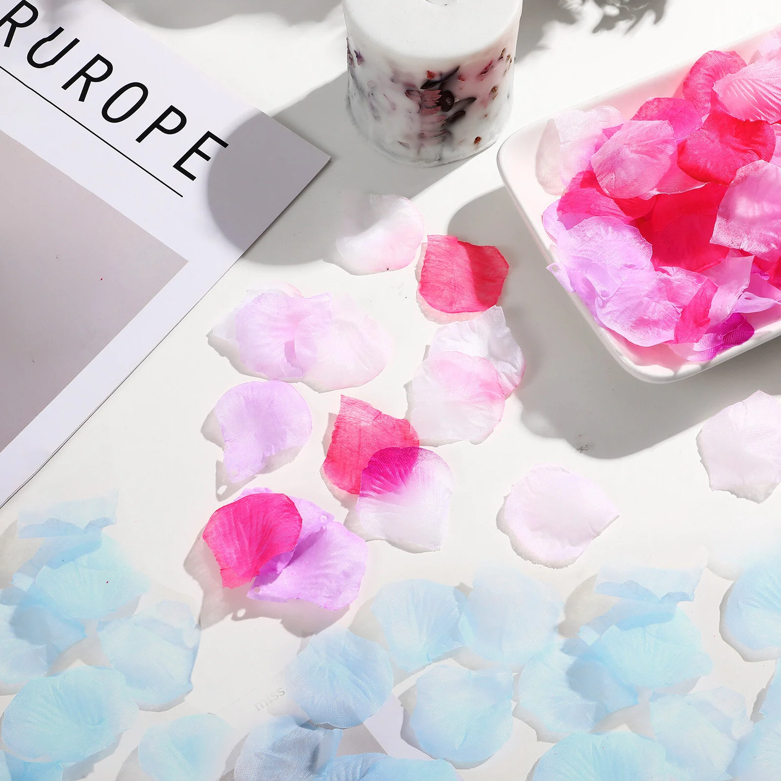 

The Flowers DIY Artificial Rose Petals Party Imitation Wedding Decoration Table