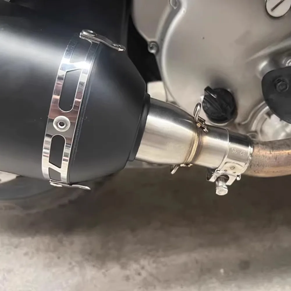 Фото Адаптер для выхлопной системы мотоцикла MV Agusta, средняя и концевая секции, 28-45 мм, 51 мм, безразрушительная установка №2