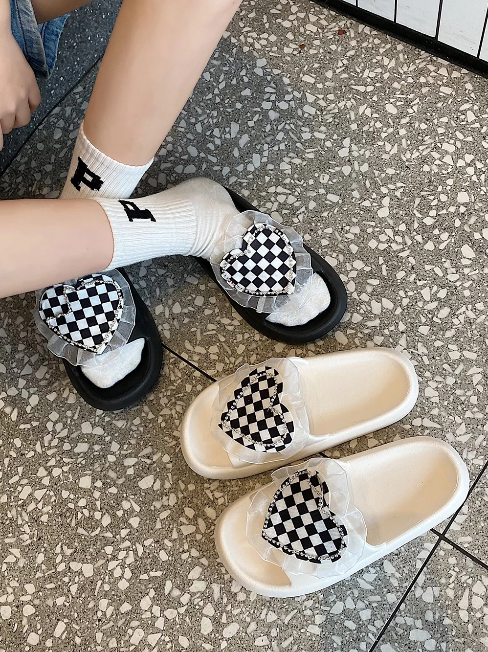 

Шлёпанцы для женщин