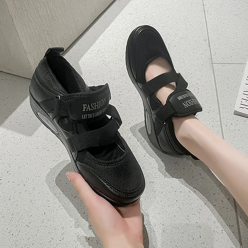

Large size women's shoes Autumn new casual round head sneakers Casual hollow women's sandals