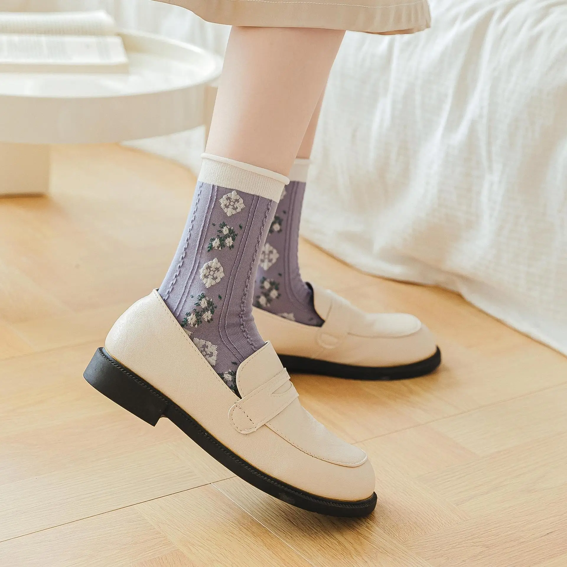 

Floral Women Socks Fashion Flower Cotton Sock Woman Purple Yellow Long Girls Sock Spring Autumn Korea Fashion Casual Soft Sock