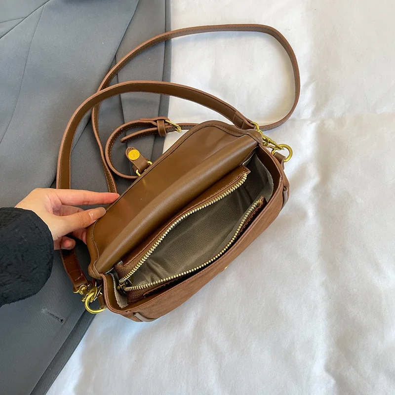 Женская кожаная сумка через плечо Leftside с клапаном