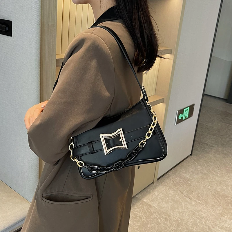 

Vintage Rivet Women's Shoulder Bags Solid Color Ladies Underarm Bag Fashion Chain Small Handbags PU Leather Female Tote Purse