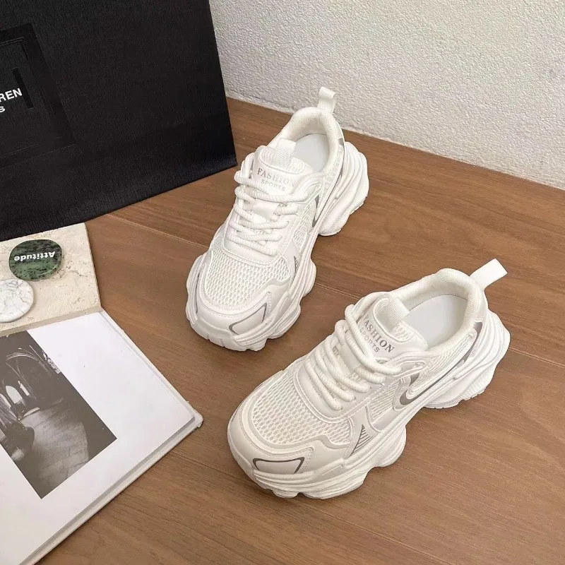 Высококачественная обувь для папы очень популярна детей. Сезон весна-осень 2024