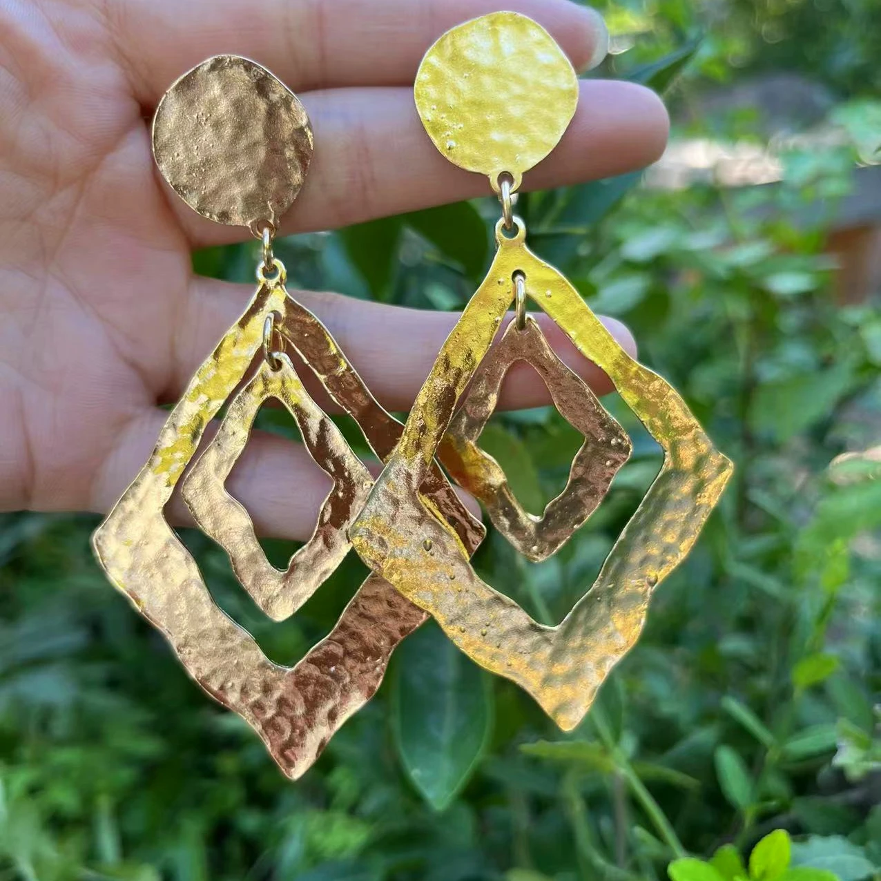 

Exaggerated Gold Color Metal Geometric Drop Earrings Wholesale