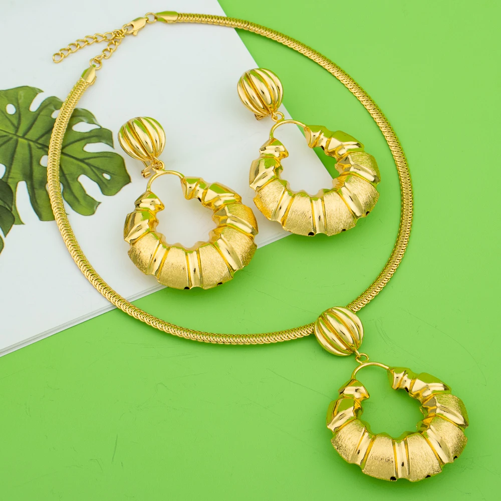 

Fashion Sets Women Necklace African Jewelry Nigeria Earring Classic Rings Gold Plated Bracelet Wedding Pendant Dubai Party Gift