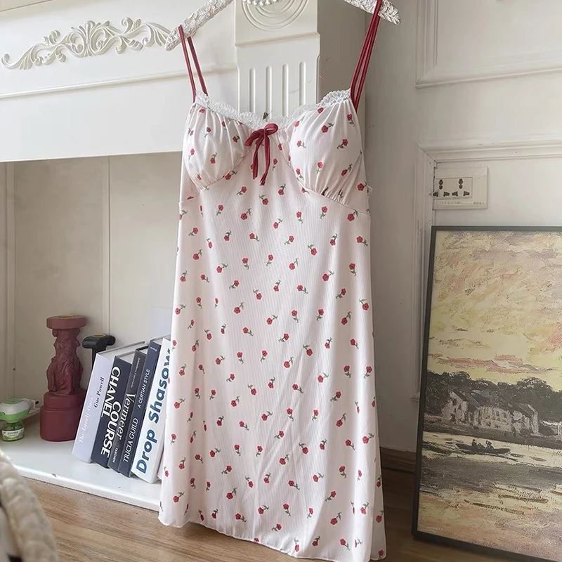 Женская летняя новая ночная рубашка из модала на бретельках с милым кружевным