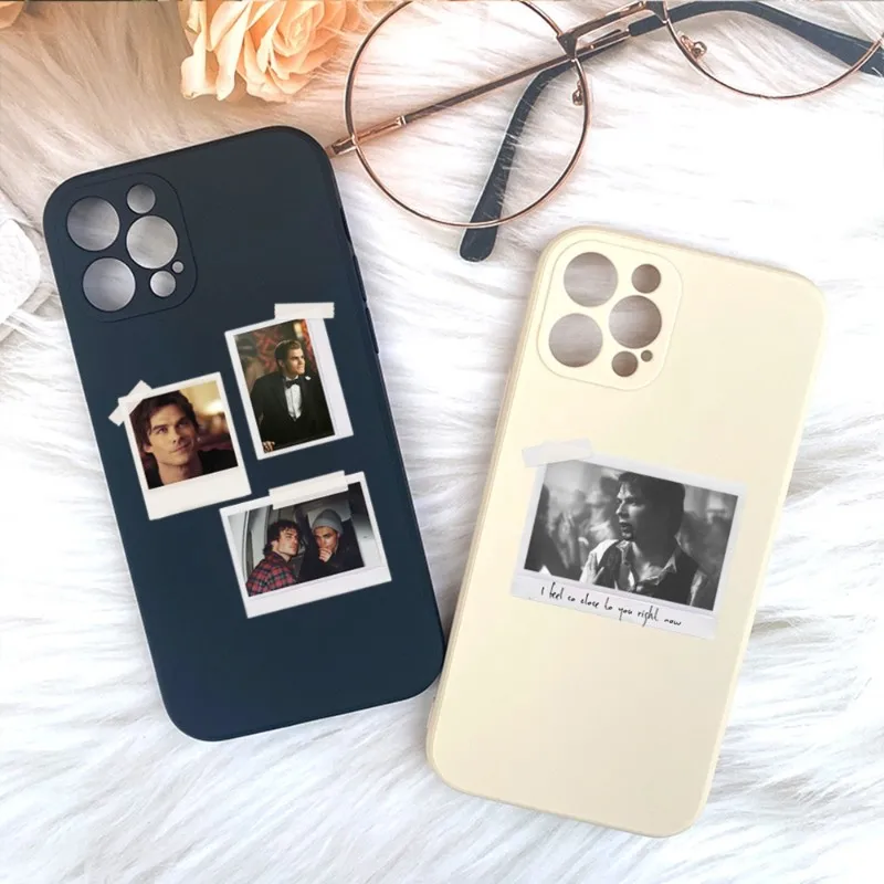 

The Vampire Phone Case For IPhone 14 11 12 13 Pro Max X XR XS Max 6 6S 7 8 Plus SE 2022 Liquid Square Color Phone Cover