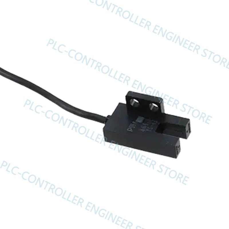 

New In Box PLC Controller 24 Hours Within Shipmen EE-SX676