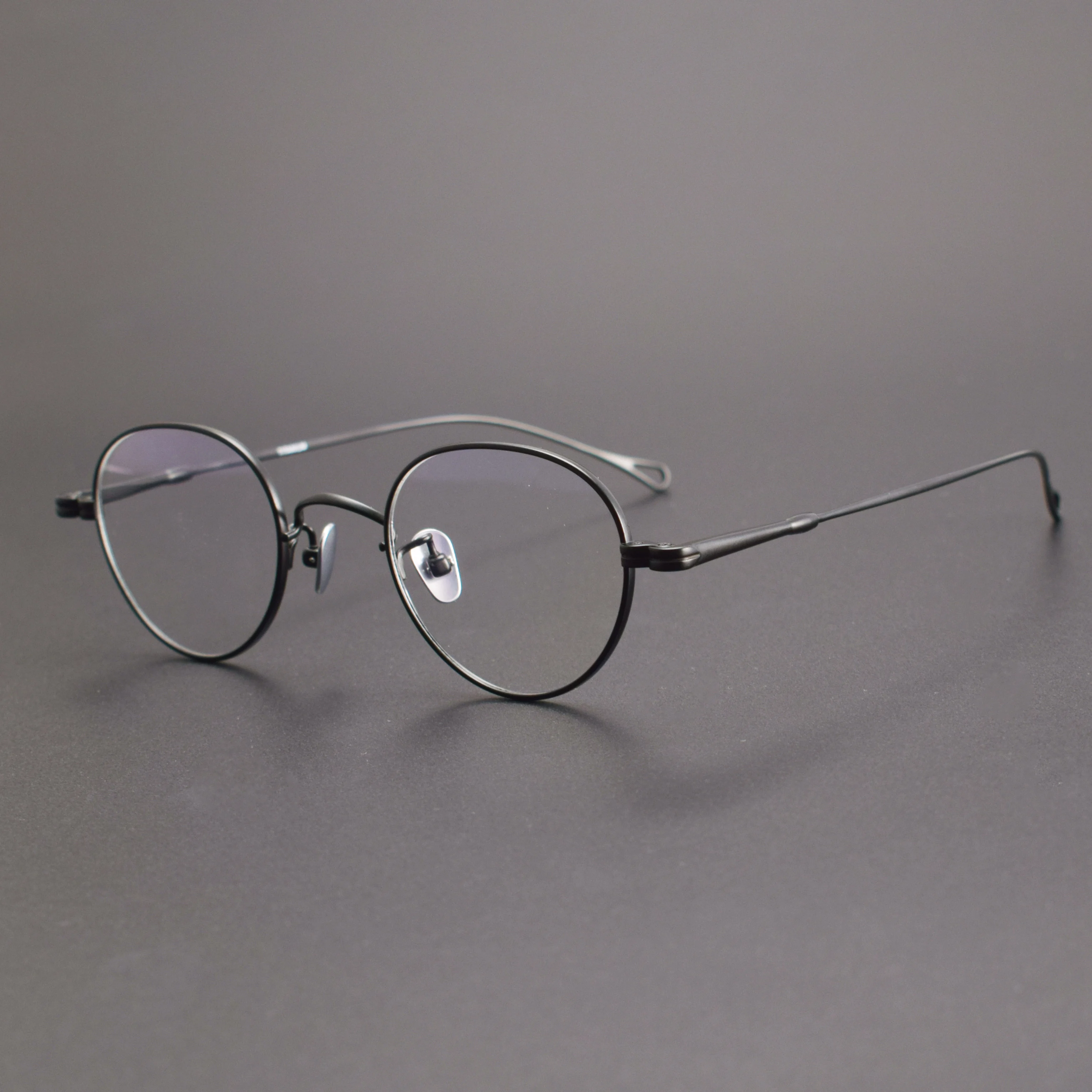 Мужские и женские очки с градиентными оптическими линзами