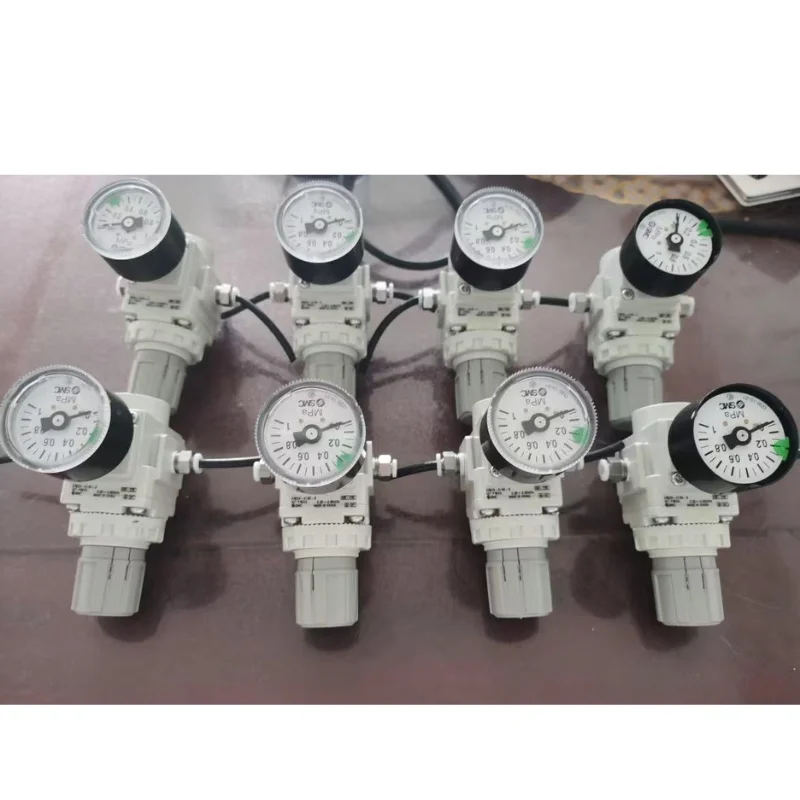 Б/у прецизионный клапан регулирования давления AR20K-01BG-B с манометром кронштейна