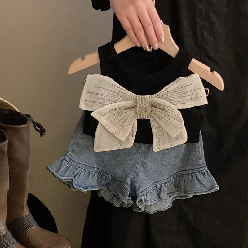 

Girls Clothing Sets 2023 Sweet Girls Clothes Kids Clothing Sets Sleeveless Bog Bow Top Demin Short Children 2Pcs Suits