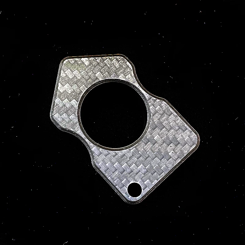 

The Carbon Fiber Survival Camping Hiking Outdoor Holder Finger Ring Multifunction Pocket Portable Tools