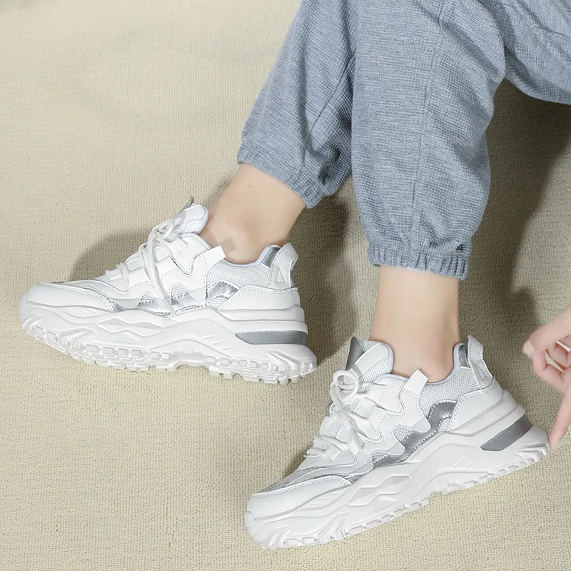 

2022 Chunky Sneakers Women Vulcanize Shoes Plus Size 35-43 Female White Platform Running Sneakers Black Casual Ladies Shoes