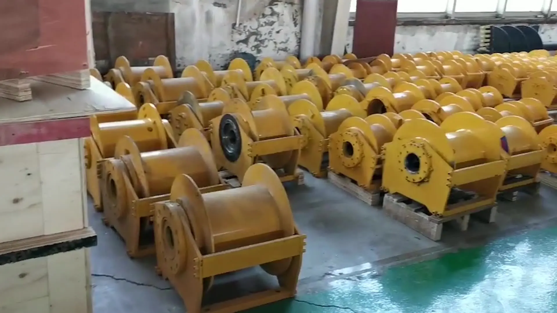 

Yongcheng Wire Rope Hydraulic Pulling Winch 1 ton 2 ton 3 ton for sale