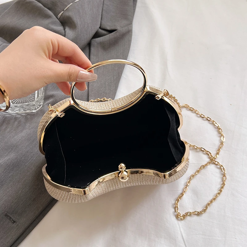 Модная вечерняя сумка с цепочкой женская через плечо для столовой маленькая в