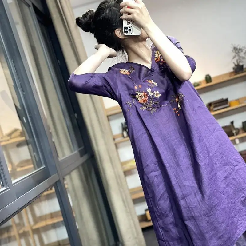 

New Arrival Summer Women Casual Loose Floral Embroidery Knee-length Dress Three Quarter Sleeve V-neck Cotton Linen Dresses P457