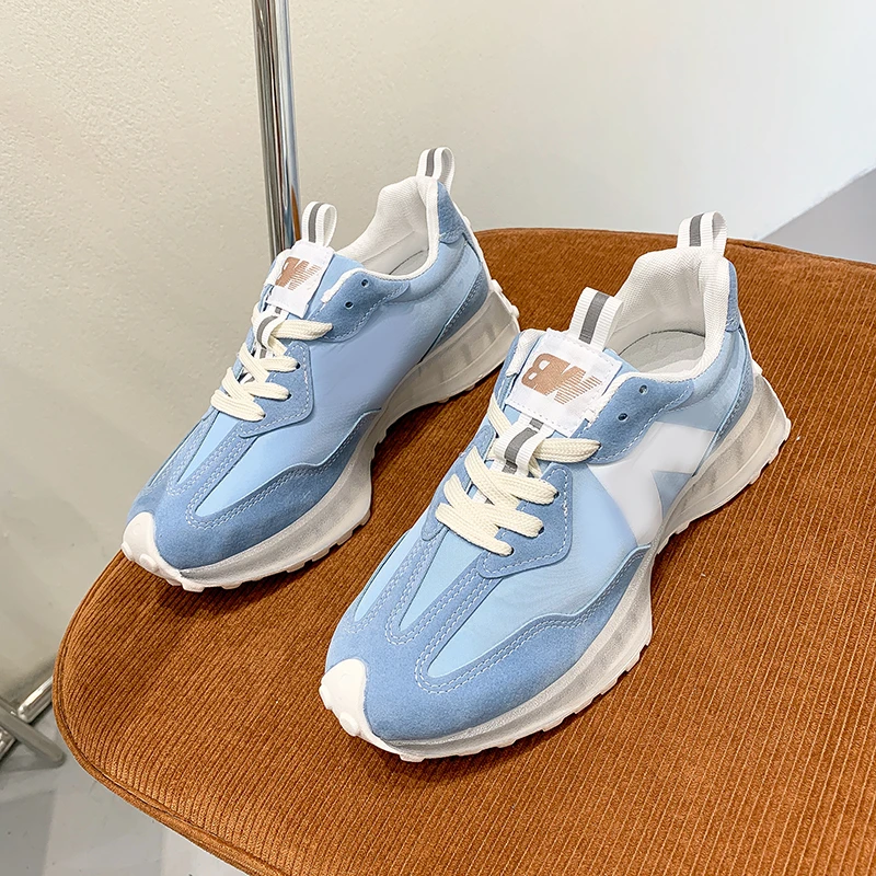 

2022Summer Breathable Small Waist Crystal Transparent Sole Comfortable Versatile Fashion Dad Casual Sports Shoes platform shoes