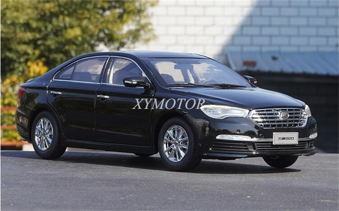 

Коллекция литой металлической модели автомобиля 1/18 для LIFAN 820, подарки, хобби-дисплей, белая/черная коллекция украшений