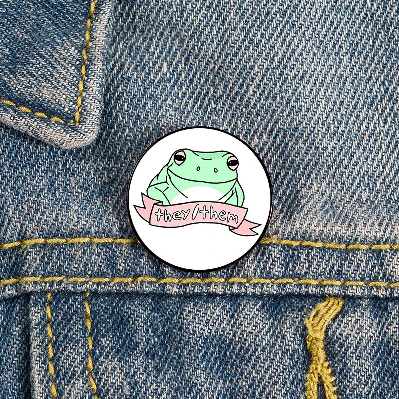 

Pronoun Frog -They Them Pin Custom cute Brooches Shirt Lapel teacher tote Bag backpacks Badge gift brooches pins for women
