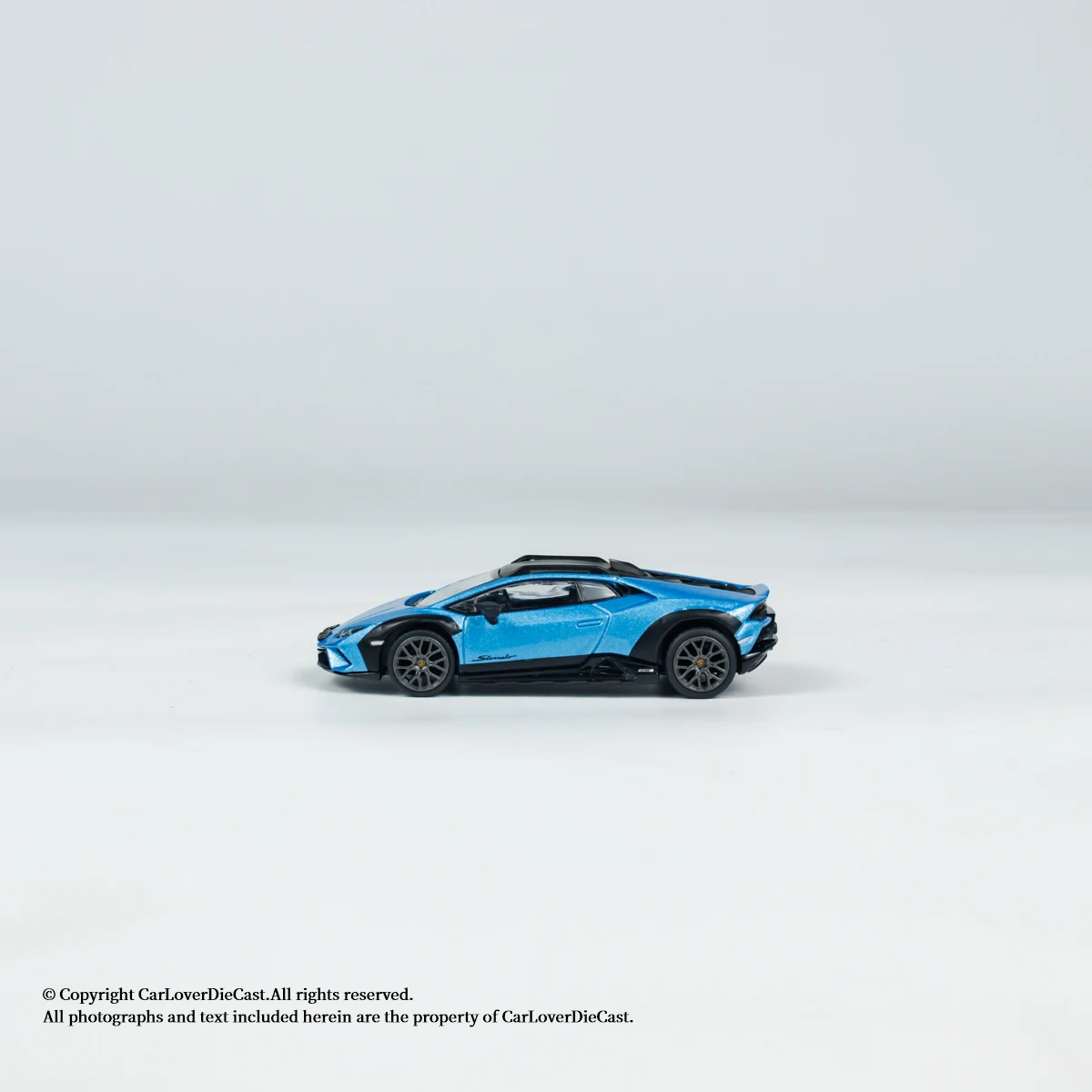Модель автомобиля MINIGT 1:64 Huracán Sterrato Blu Aegir (art.: 3920cbbeee5c2) - 3920cbbeee5c2