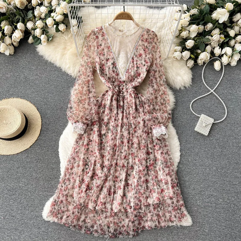 

FTLZZ Spring Autumn Women Vintage O-neck Puff Sleeve Long Dress Lace Patchwork Floral Print Dress Bead Empire Slim Dress