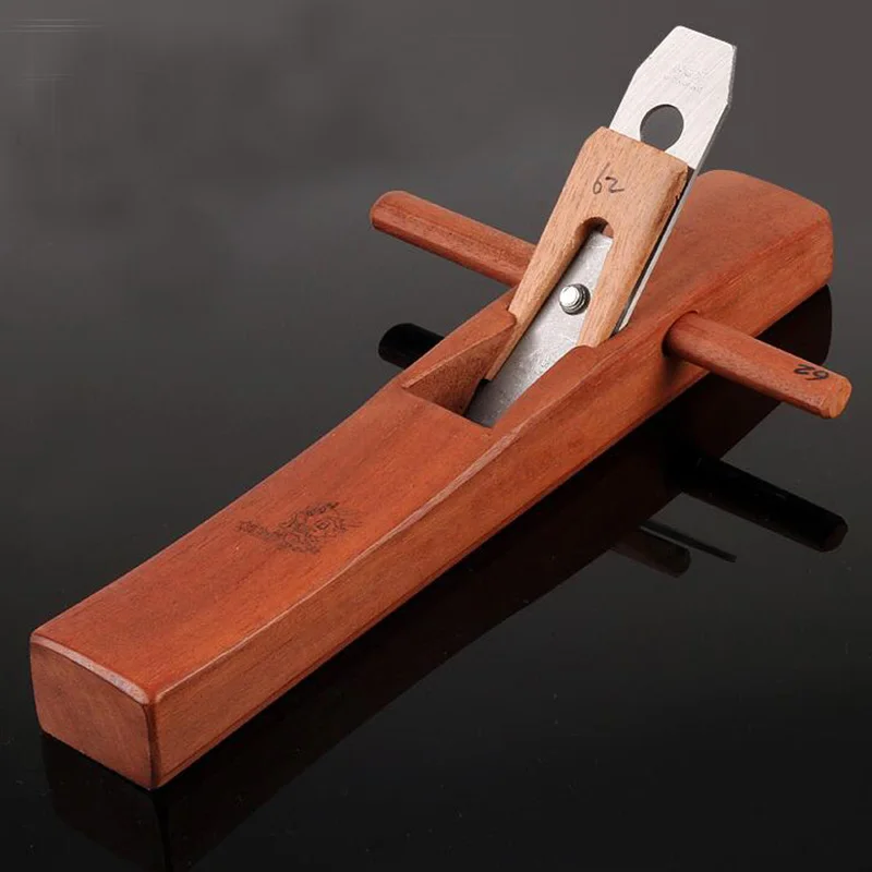 Деревообрабатывающий ручной плоский инструмент