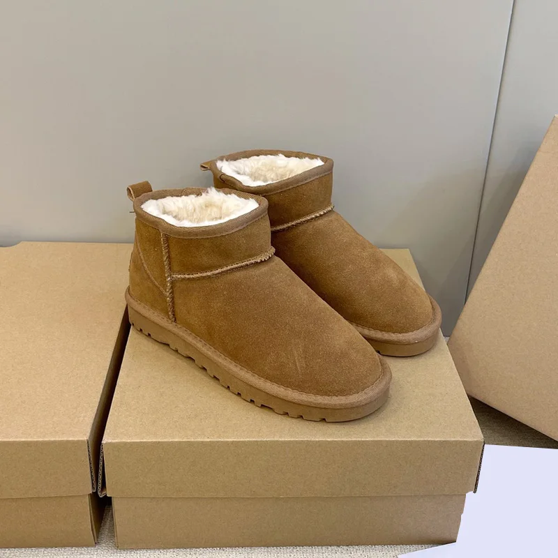 

Новинка 2022, стильные базовые короткие зимние сапоги из овчины для снежной погоды, женские водонепроницаемые теплые ботильоны на плоской по...