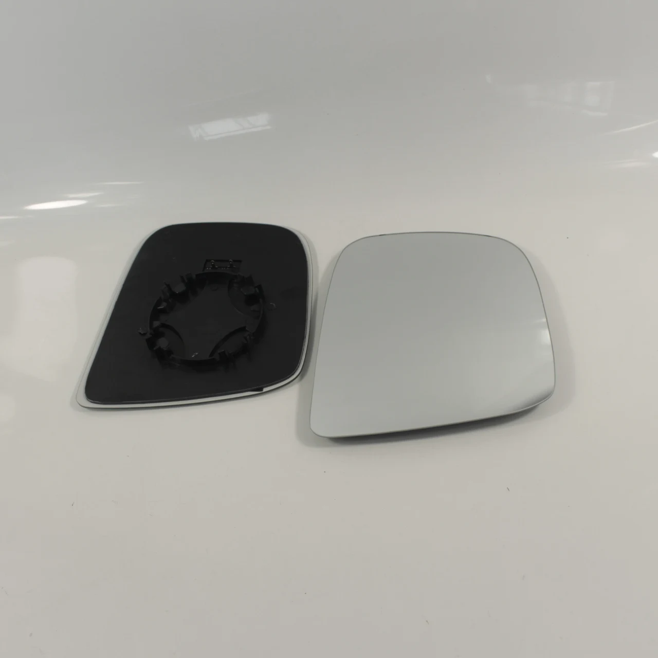 

Car Side Wing Mirror Glass for Nissan NV200 2010-2019