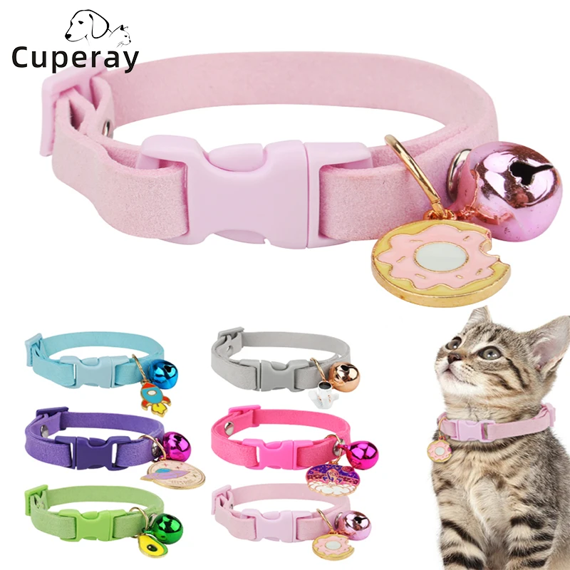 

Suede Cute Cat Collar Breakaway Adjustable Girl Boy Pet Collars with Bell and Metal Pendant Decoration for Cats Kitten Puppies