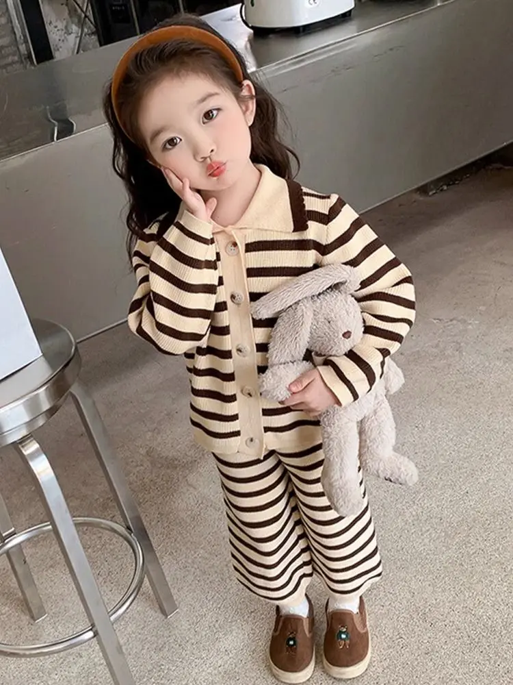

Детские комплекты одежды корейский стиль для девочек Осень новинка полосатые длинные рукава широкие штаны комплект из двух предметов зима