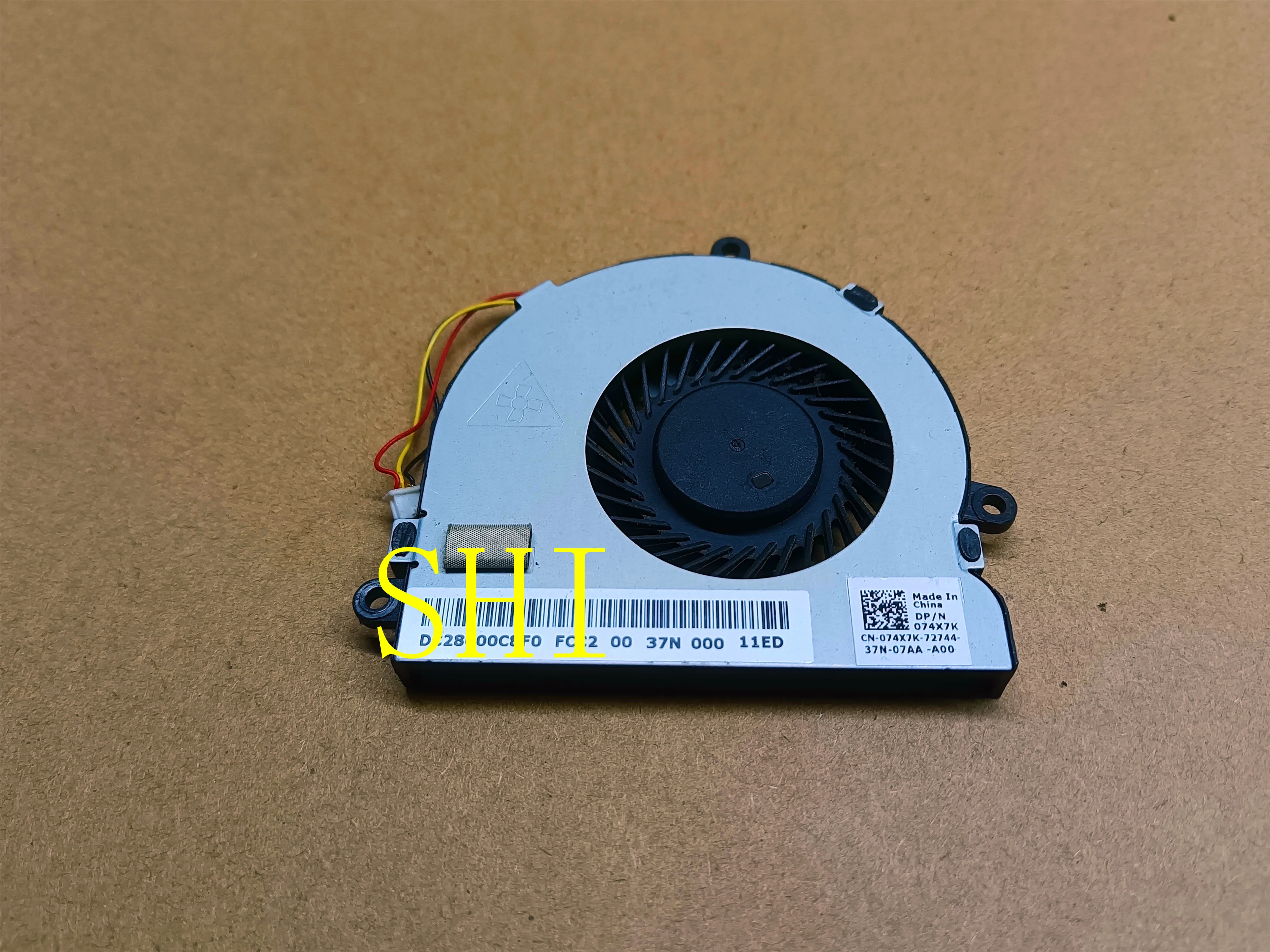 

074X7K FOR Dell Inspiron 15R 3521 3721 5521 5535 5721 laptop CPU cooling fan free shipping
