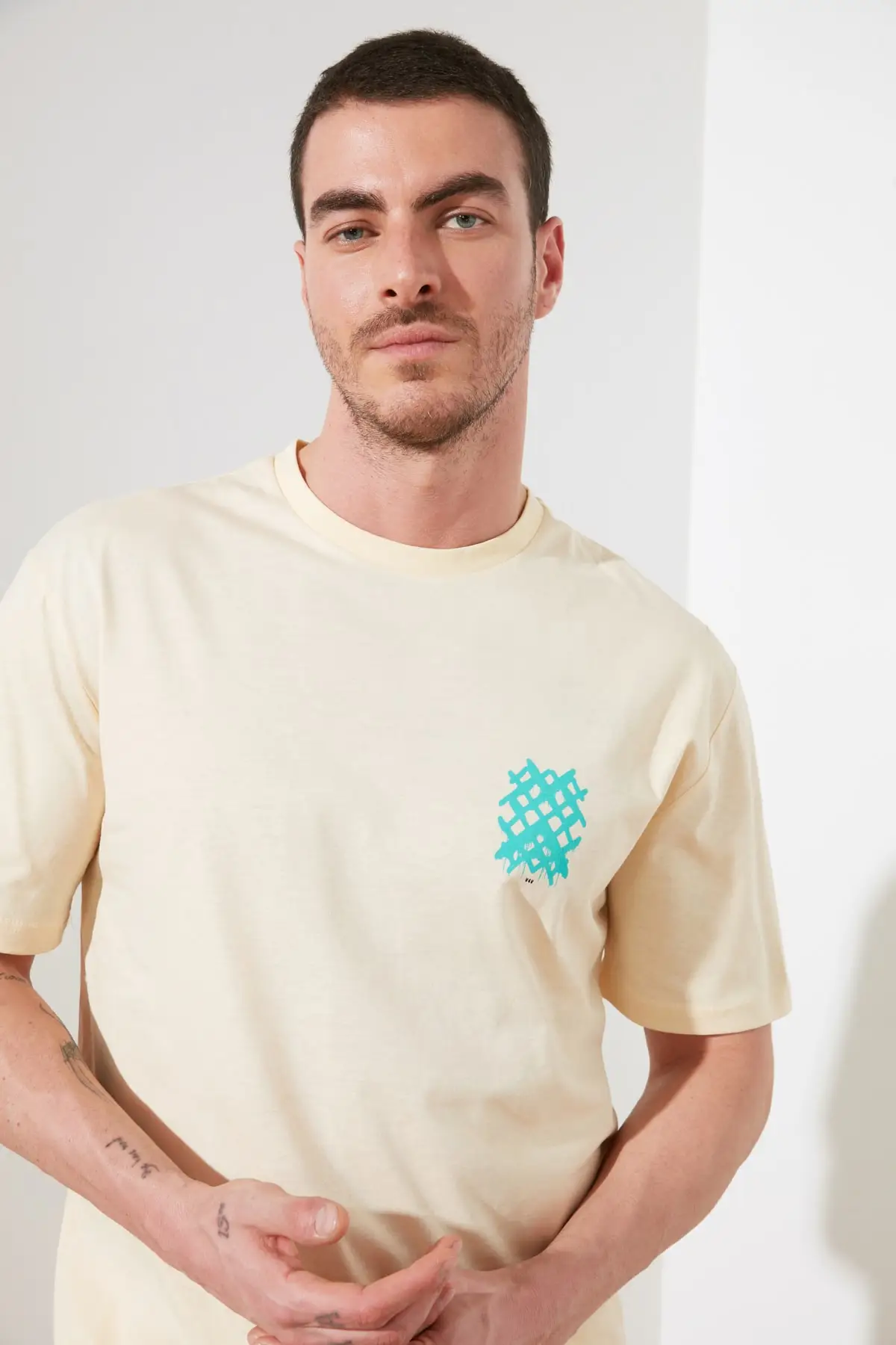 

Trendyol Male Backpack Printed T-Shirt TMNSS20TS1036