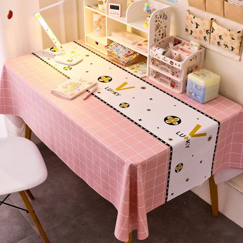 

Waterproof, oil -proof, fashionable and versatile tablecloth looks good and durable