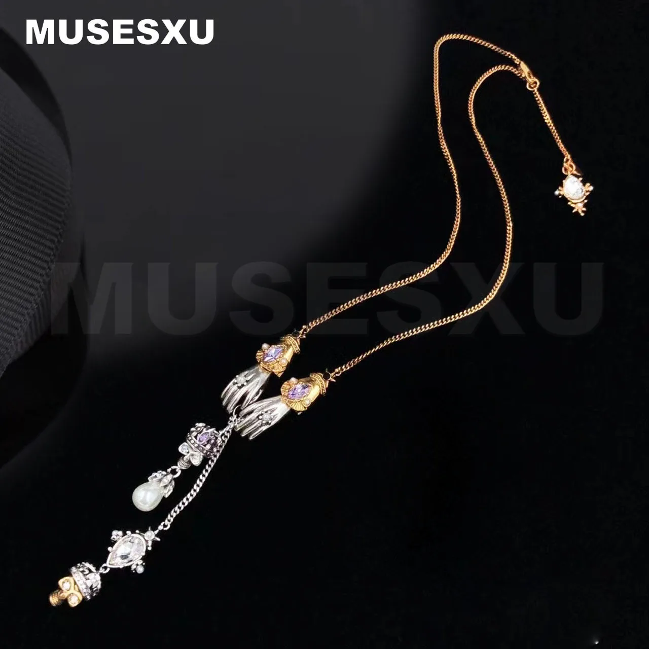 

Jewelry Luxury Retro Brand Golden Skull & Ghost Hand & Pearl Pendant Two Color Metal Necklace For Women's & man's Party Gifts