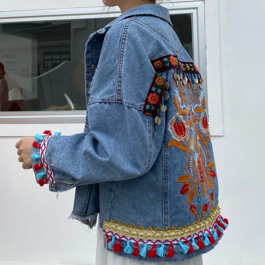 Винтажные осенние куртки с блестками и аппликацией кисточками цветочной