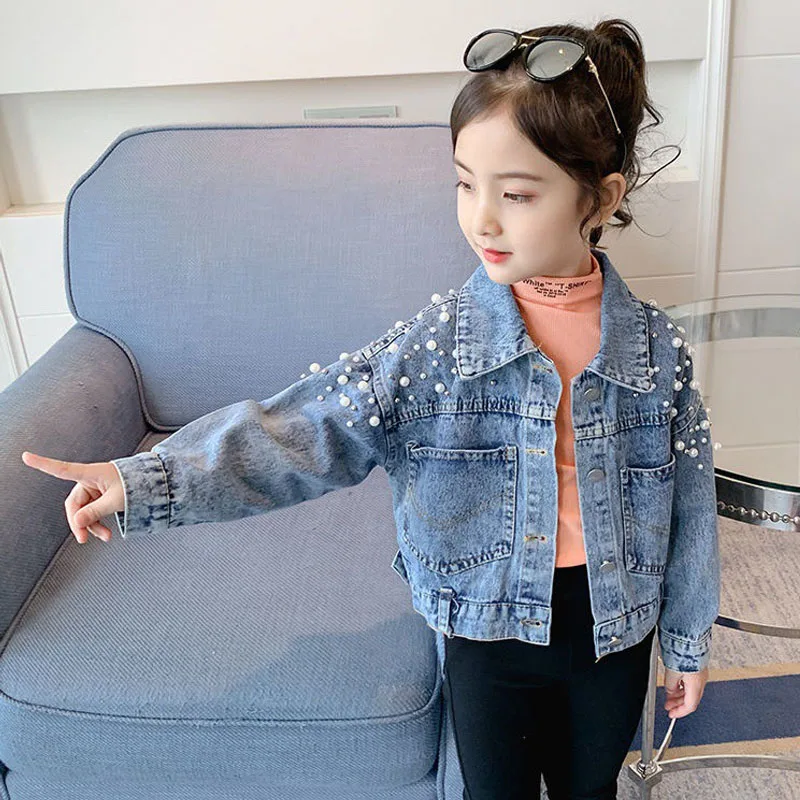 Детская джинсовая куртка для девочек однобортная с длинным рукавом и цветочной