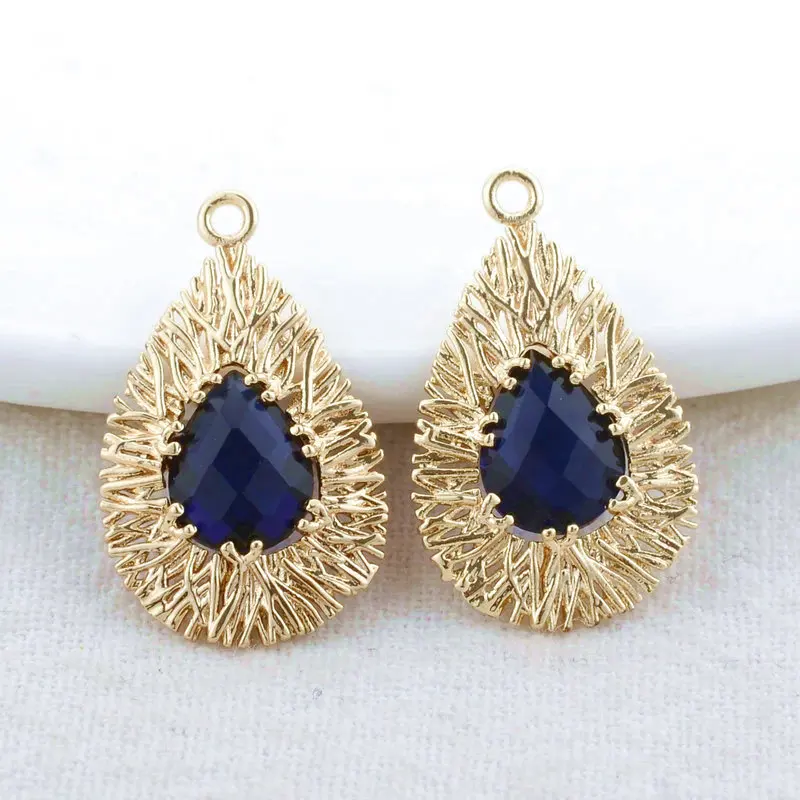 

Подвеска из латуни и циркона, цвет золото 14 к, 13,7 х23 мм