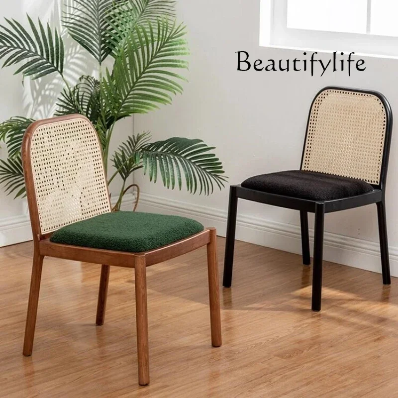 Средневековый обеденный стул из ротанга скандинавский домашний со спинкой