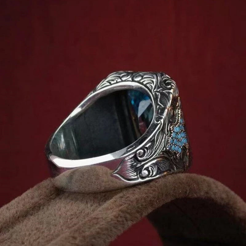Гламурное мужское кольцо с голубым камнем винтажное посеребренное ювелирные