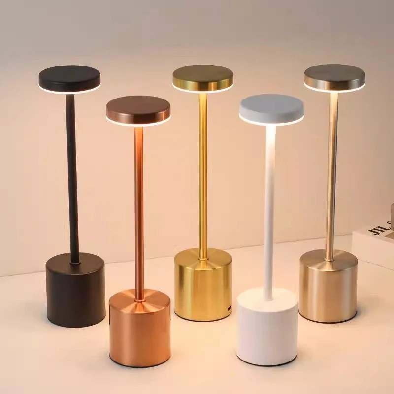 USB перезаряжаемая настольная лампа