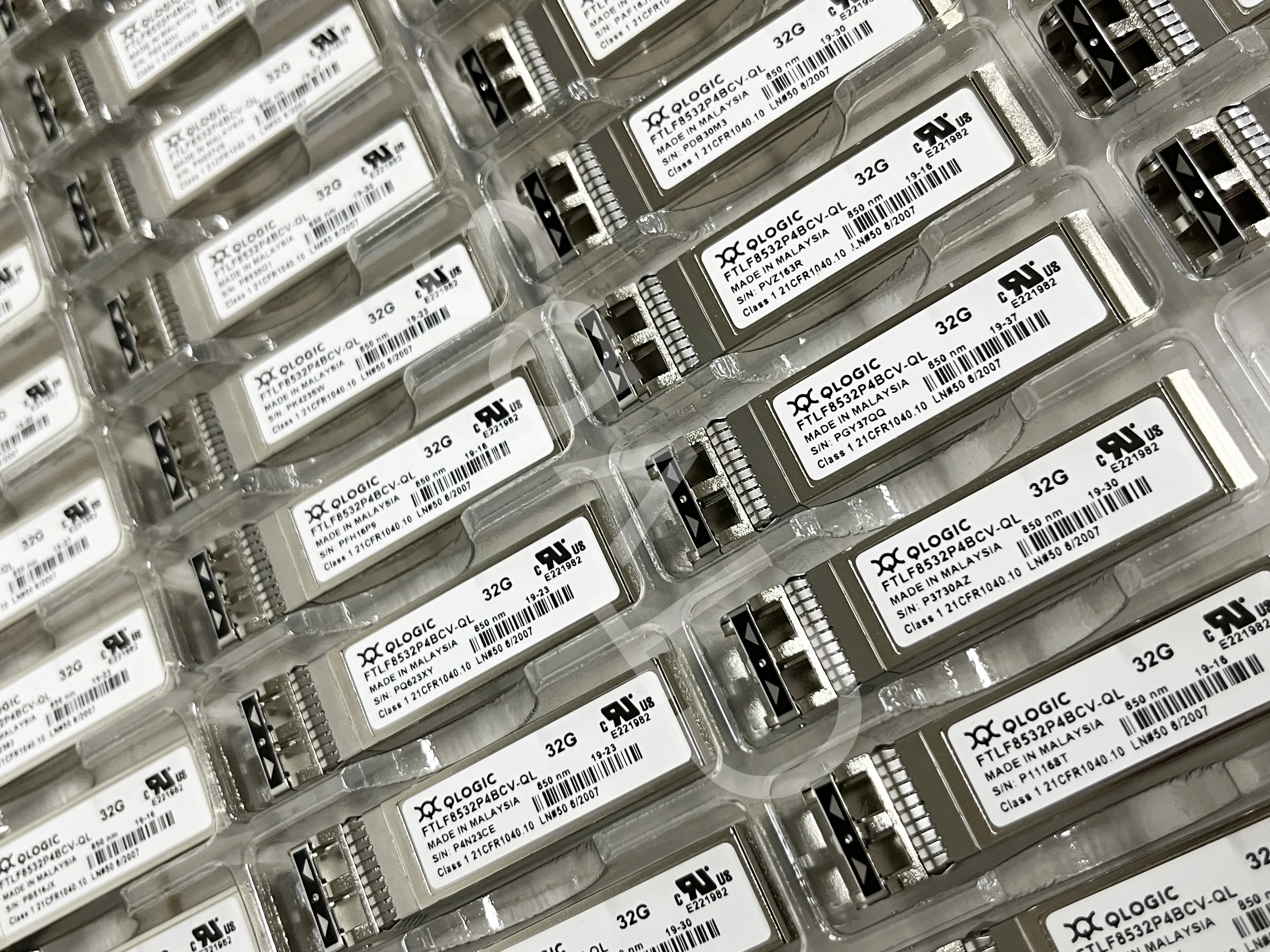 Qlogic FTLF8532P4BCV-QL 32G FC SFP32-SR-SP FC SFP28 SW 850nm Optic Transceiver