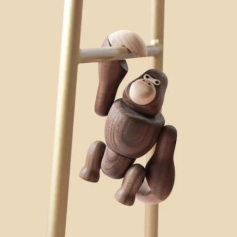 Скандинавские деревянные куклы King Kong, фигурки гориллы, подвесная обезьяна, аксессуары для украшения дома, коричневое украшение ручной работы, мужские подарки