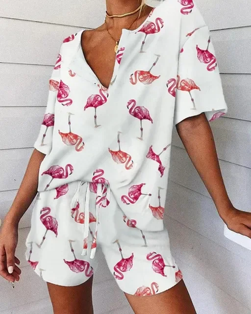 Set Women Short Sleeve Loose V-Neck Flamingo Print Sleepwear Graphic T-shirts and Shorts 2 Piece Sets Activewear Outfits