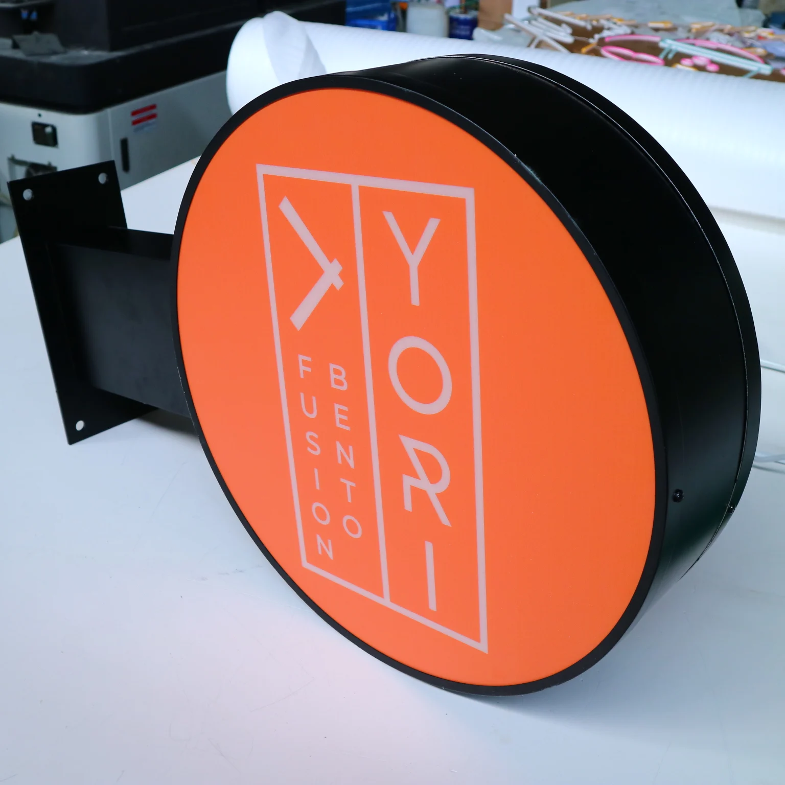 Круглый светильник тбокс для помещений акриловый с логотипом наружный знак |