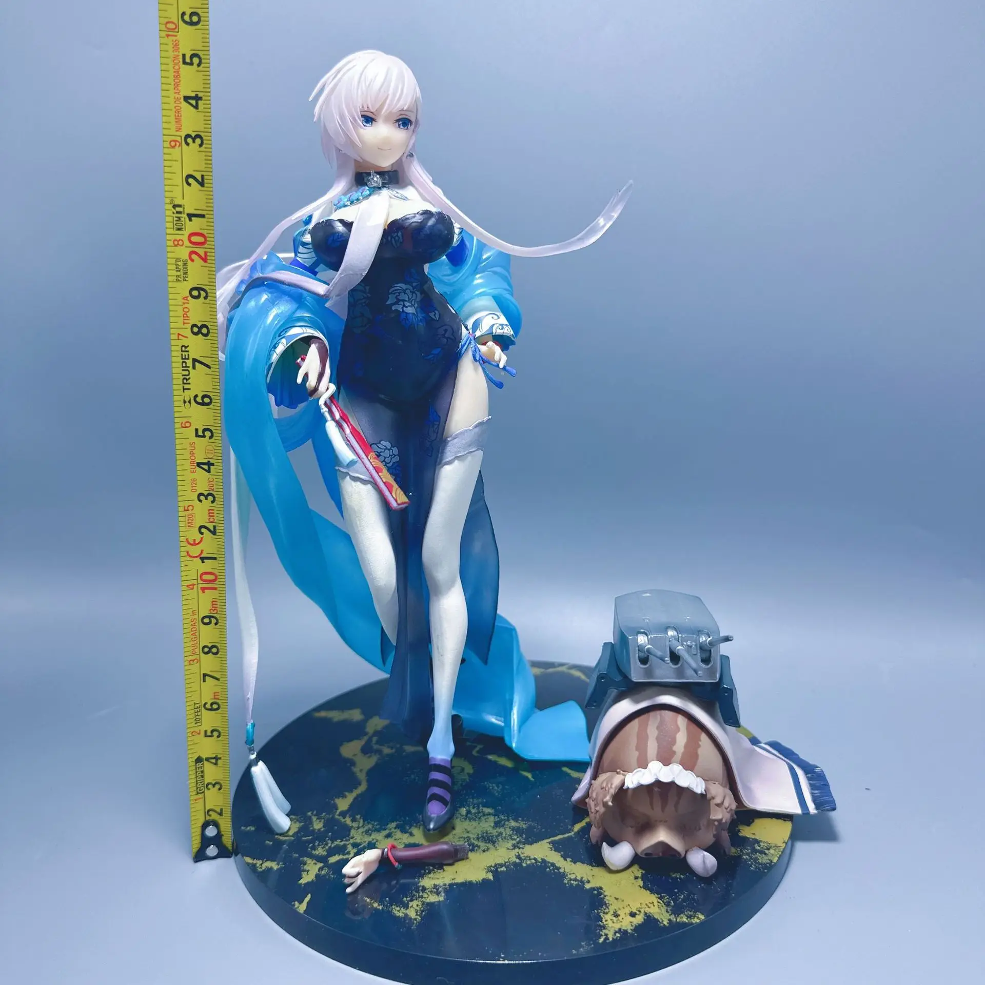 Фигурка-Статуэтка для мальчиков и девочек 26 см