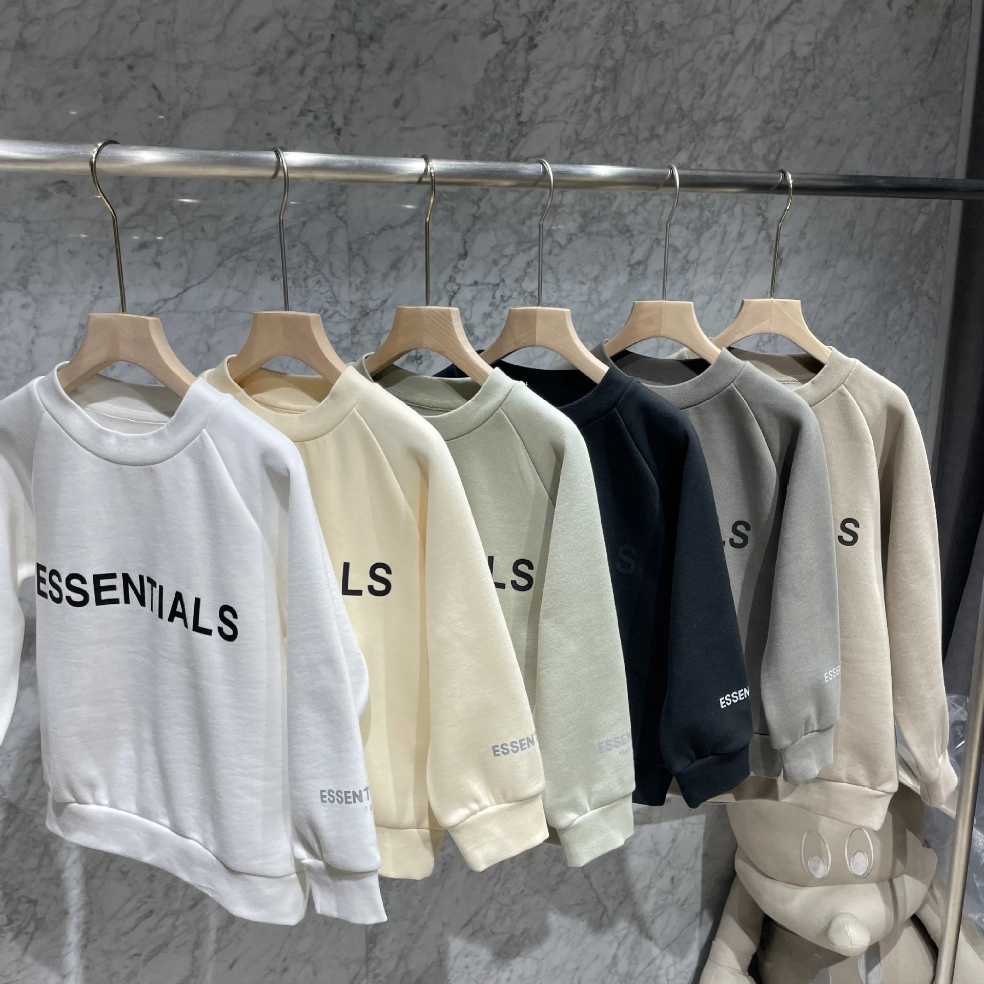 

2022 New Arrival Boys Pullover Long Sleeve Cotton Clothes Essentials Cotton Fleece Sweatshirts Front Logo Print Child Hoodie