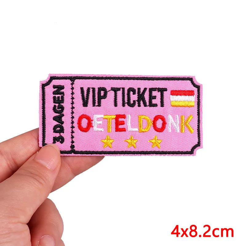 Металлические нашивки с эмблемой Нэредиленда