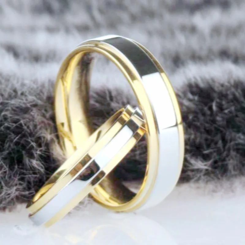 

Gold Two-color Titanium Steel Couple Ring, European and American Minority Stainless Steel Smooth Ring Wholesale Jewelry
